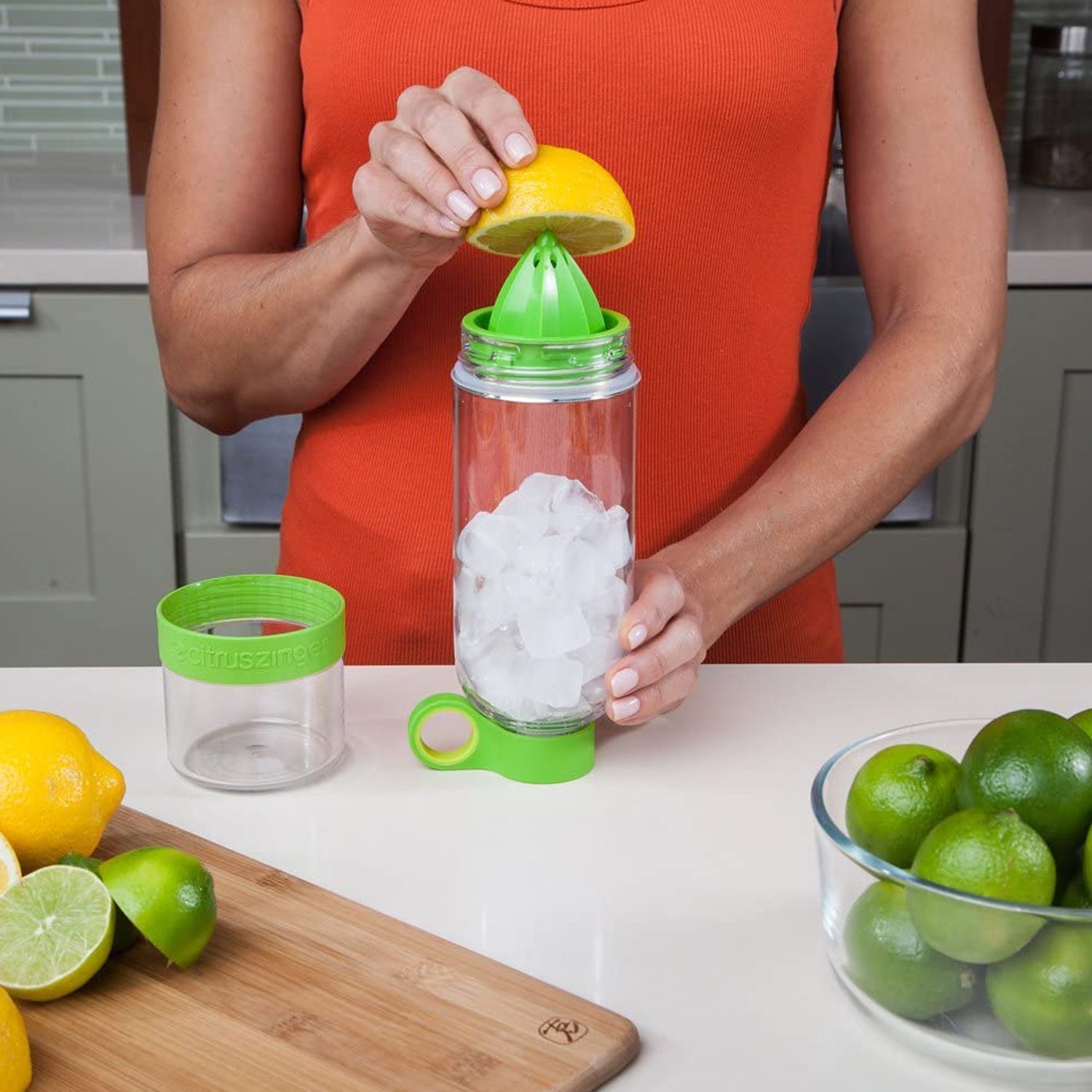2474A CITRUS JUICER BOTTLE INSTANT JUICE SPORTS BOTTLE JUICE MAKER INFUSER BOTTLE 2474A CITRUS JUICER BOTTLE INSTANT JUICE SPORTS BOTTLE JUICE MAKER INFUSER BOTTLE